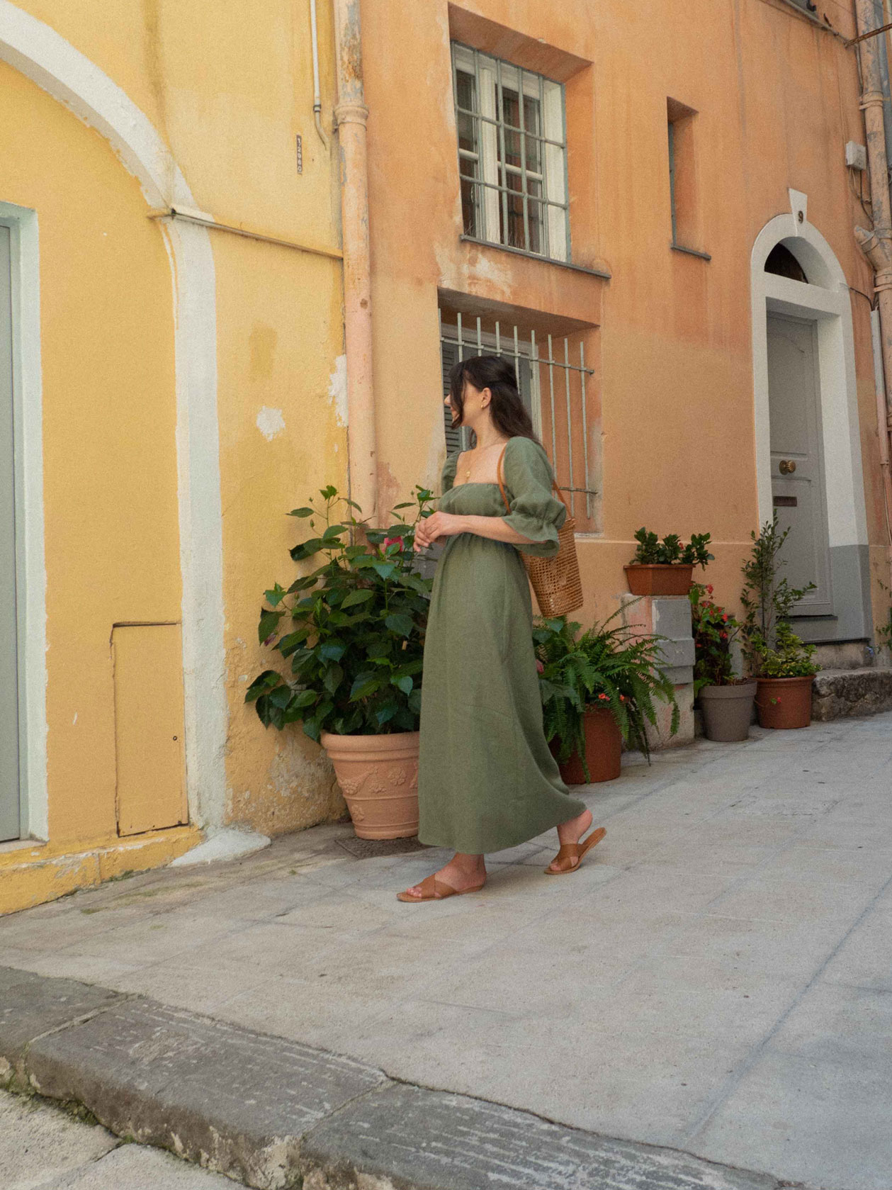 DIY Puff Sleeve Maxi Dress - tintofmint